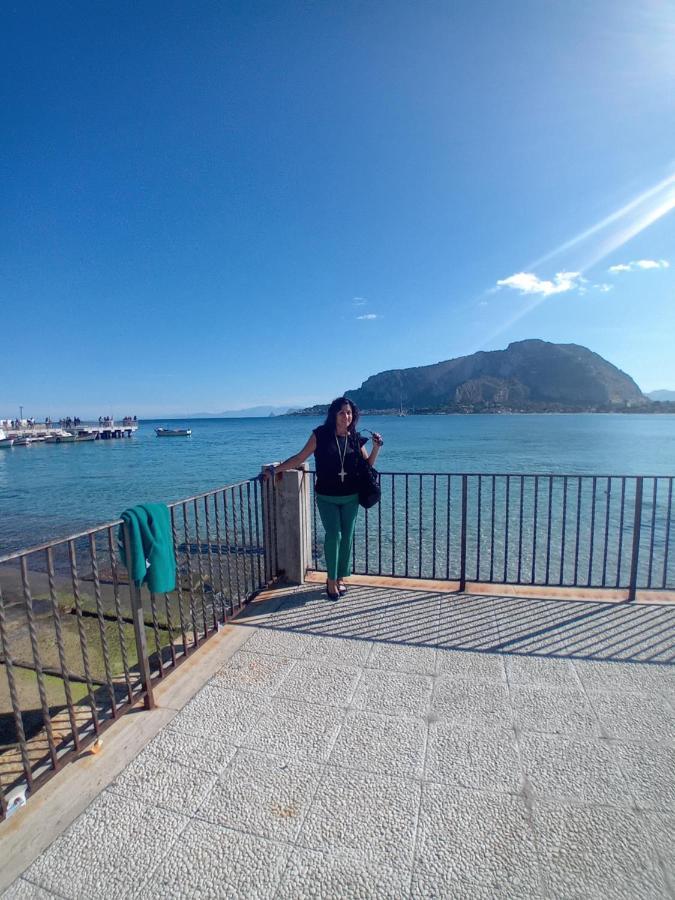 Alloggio in famiglia Zeus Mondello E