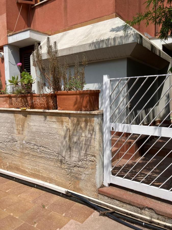Alloggio in famiglia Zeus Mondello E *